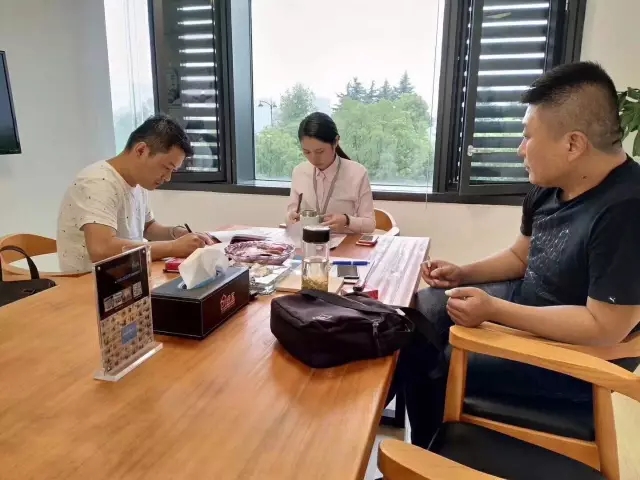 熱烈祝賀泰州姜堰李總、王總簽約創(chuàng)綠家！