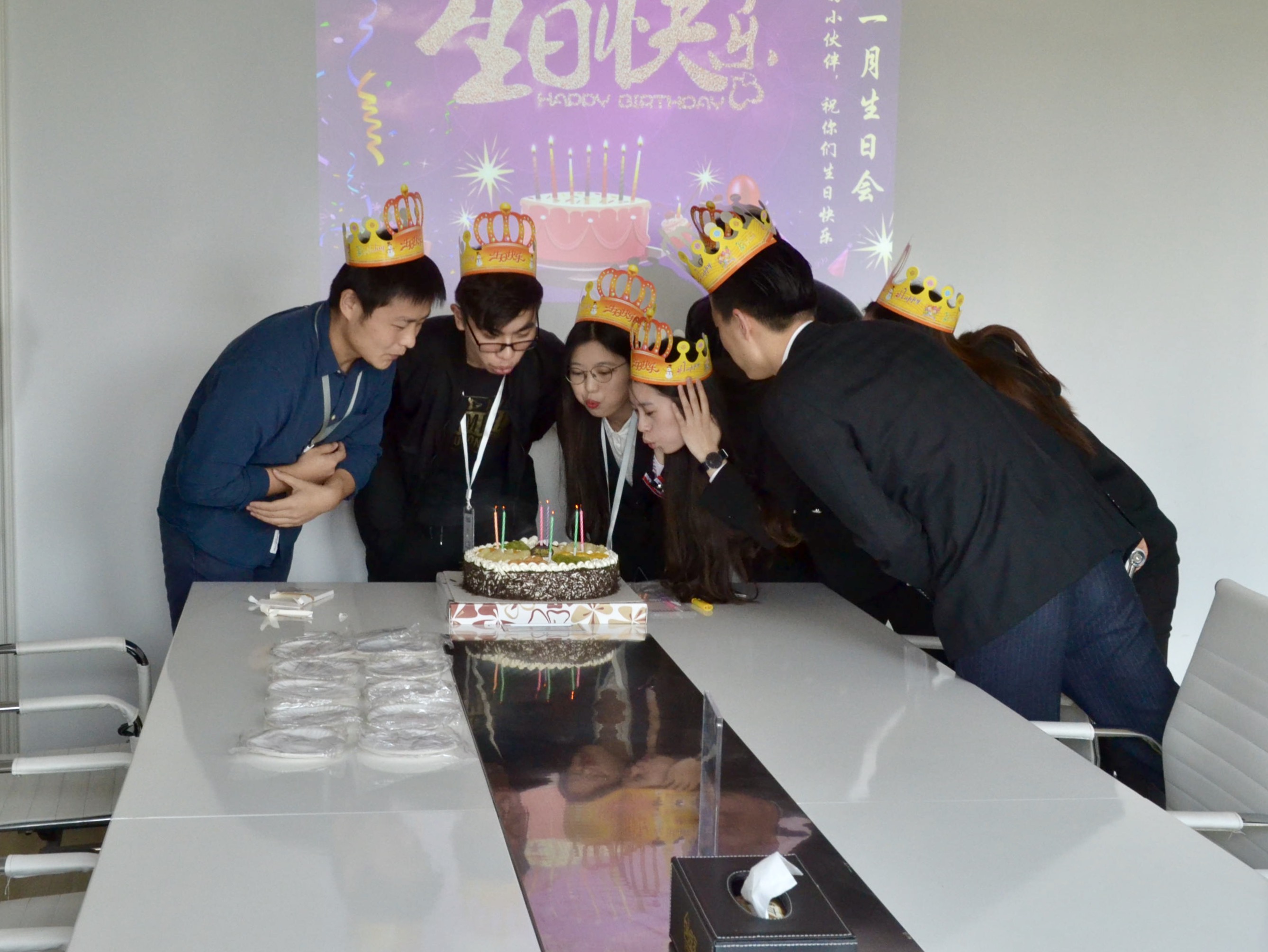 【11月生日會】壽星們希望各位小伙伴照顧好自己的身體哦！