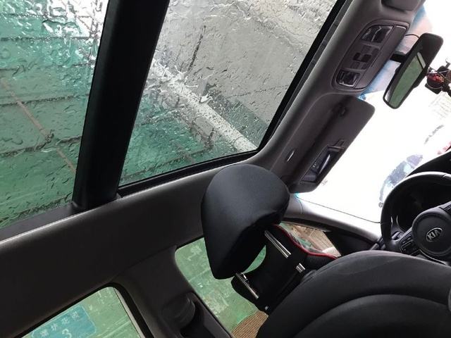 一輛汽車怎么能不受潮呢？