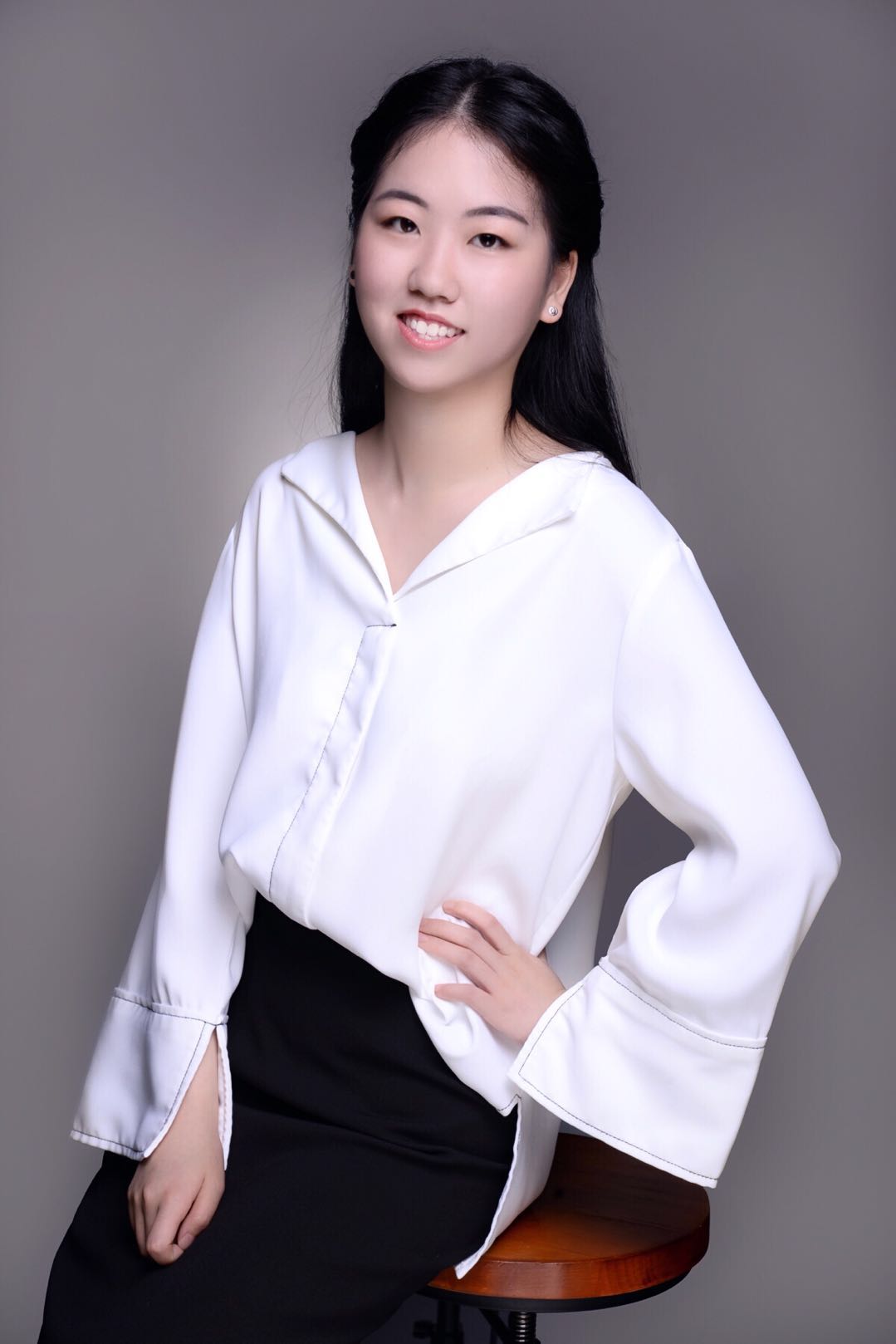 【1月生日會】本月壽星只有美少女，拍圖拍到小編手機(jī)內(nèi)存不夠啦！