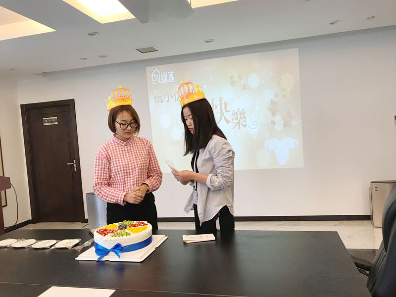 【4月生日會】業(yè)務很硬核，而我們只是甜美小公舉