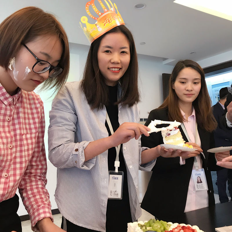 【4月生日會】業(yè)務很硬核，而我們只是甜美小公舉