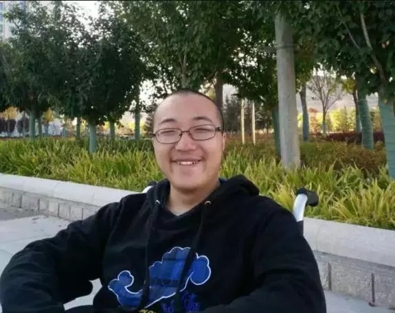 青春是用來奮斗的，除甲醛的青春最美麗！