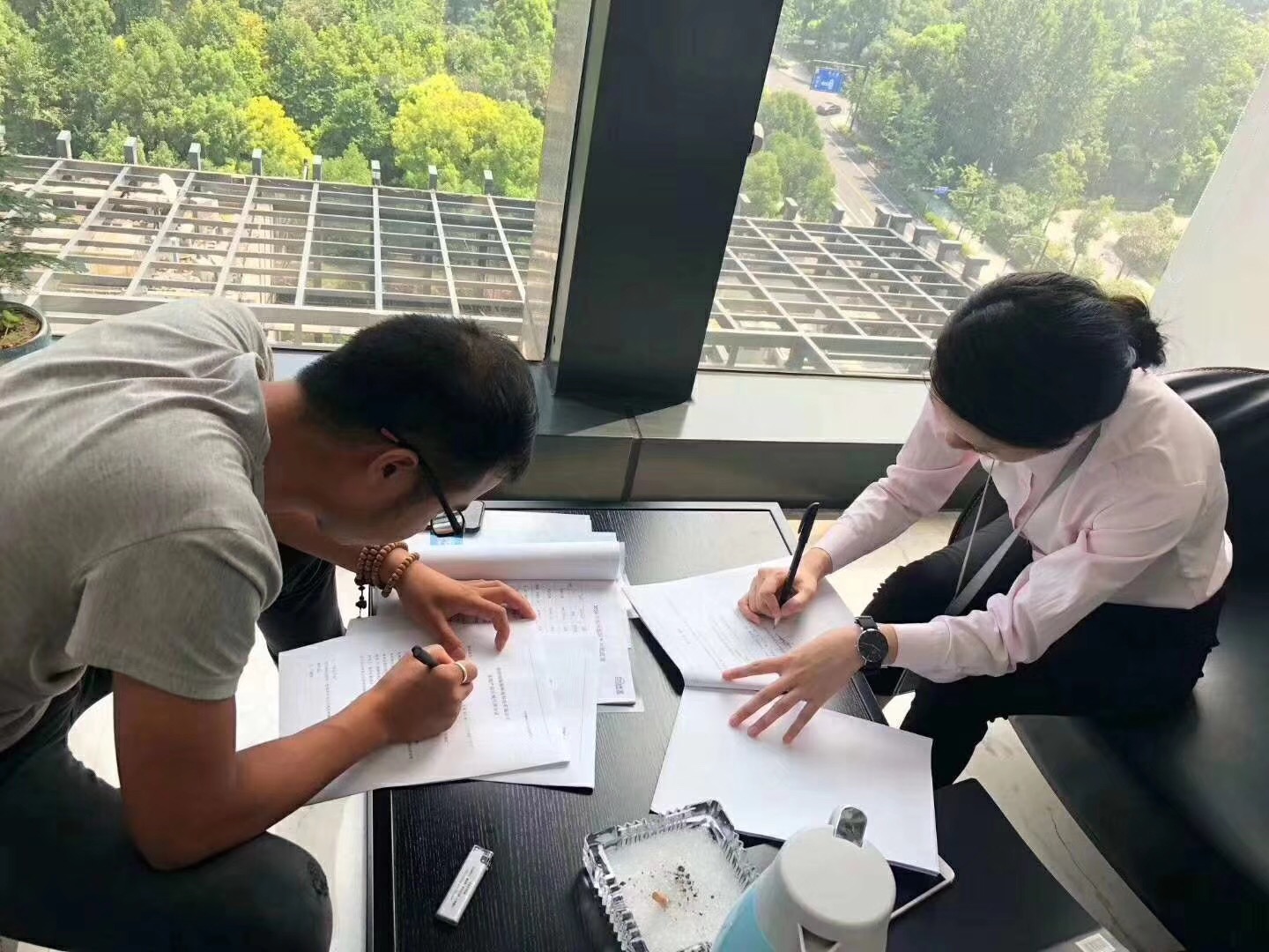 熱烈祝賀楊總簽約創(chuàng)綠家黔東南苗族侗族自治州縣級代理！