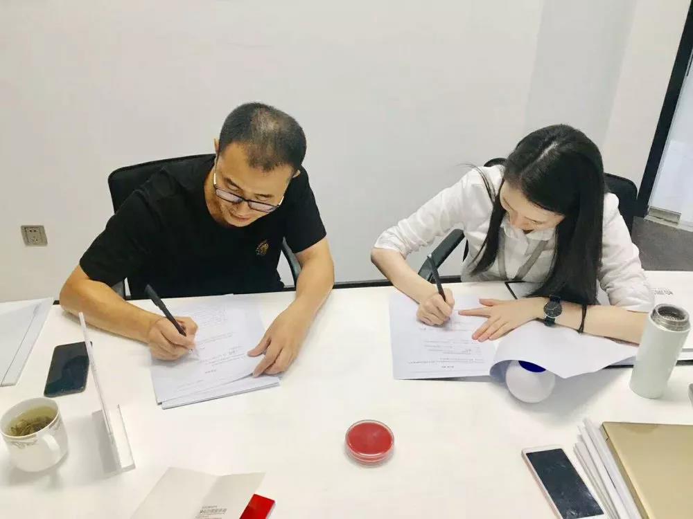 熱烈祝賀袁總簽約創(chuàng)綠家四川省涼山彝族自治州區(qū)級(jí)代理！