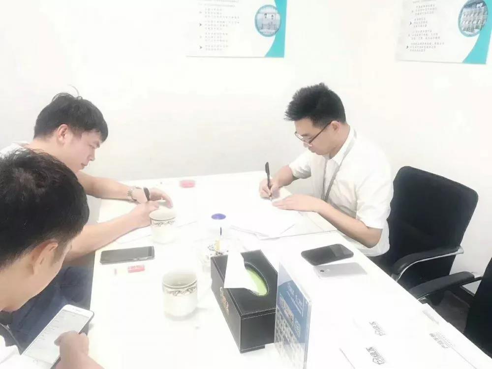熱烈祝賀王總簽約創(chuàng)綠家江蘇省無錫市區(qū)級代理！