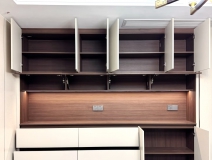 柜門(mén)全開(kāi)猛吹風(fēng)？小心家具變形、墻面開(kāi)裂！